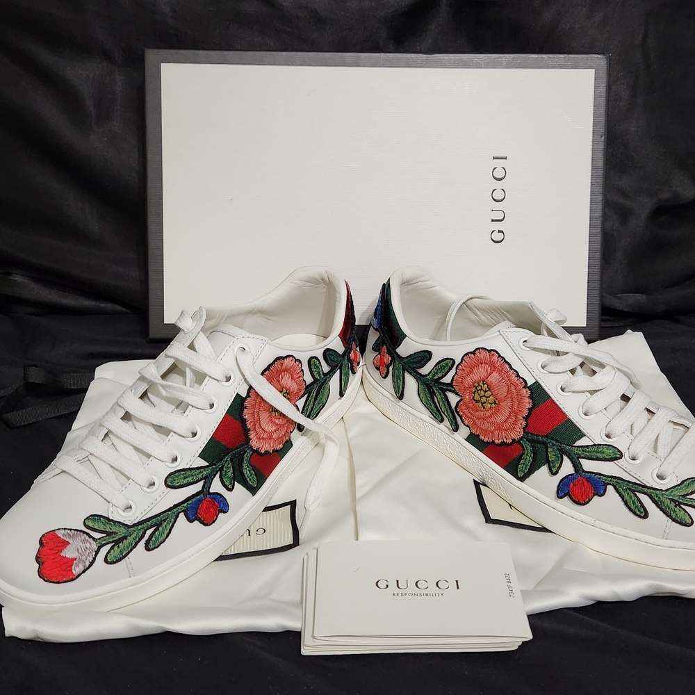 Gucci Women's White Sneakers with Red Floral Embroidery